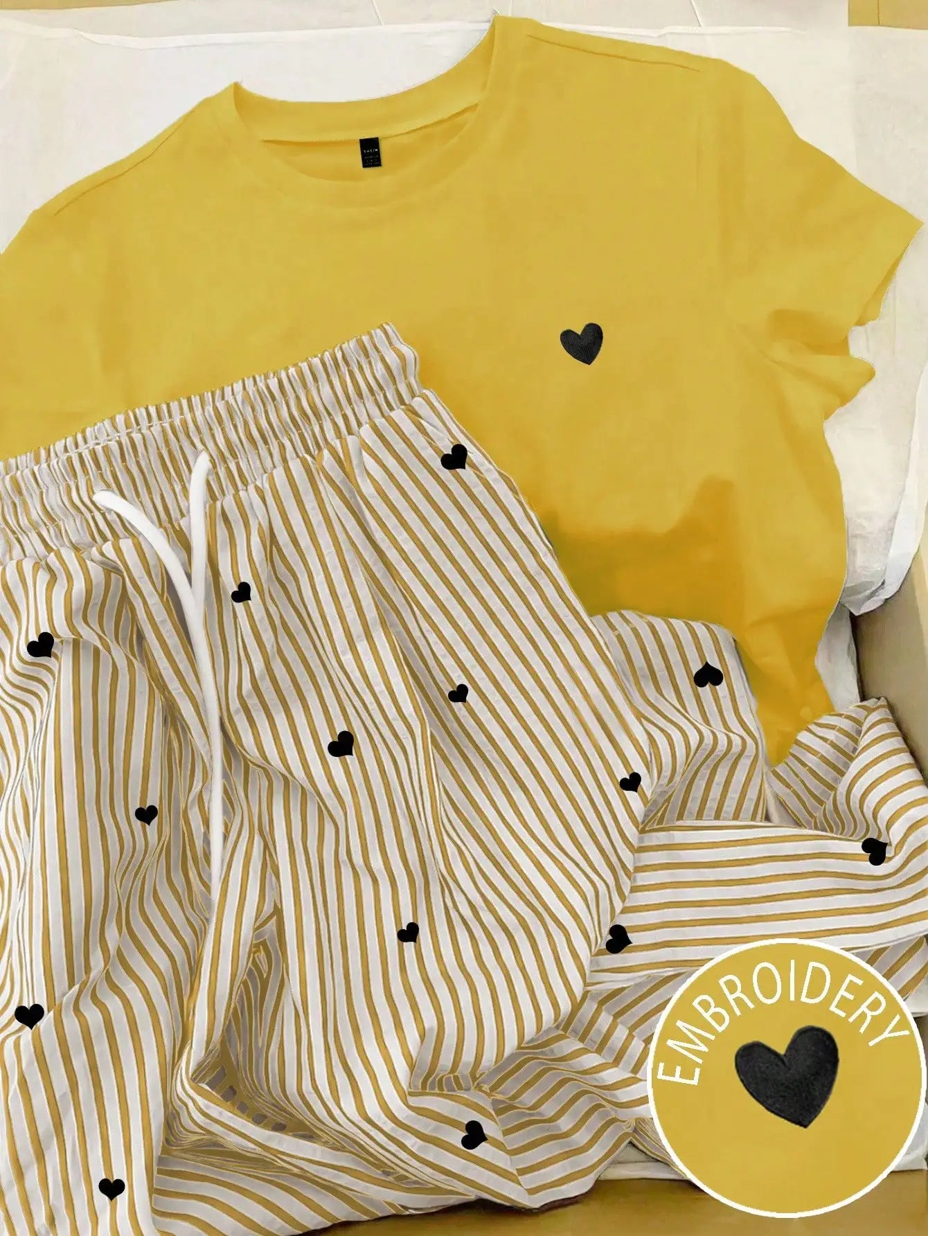 INAWLY Women's Heart Print Round Neck Short Sleeve T-Shirt And Drawstring Waist Striped Pants Casual Suit