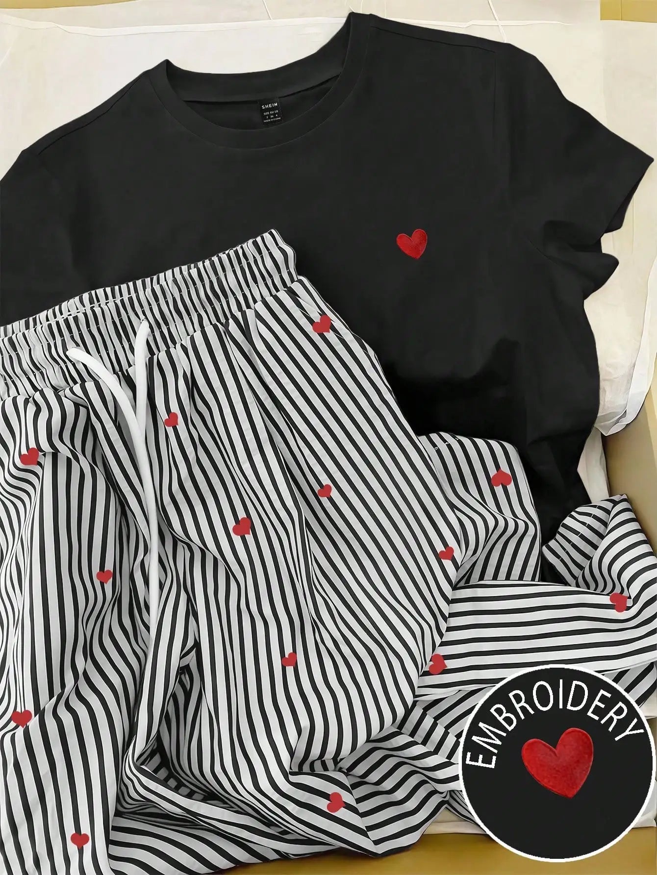 INAWLY Women's Heart Print Round Neck Short Sleeve T-Shirt And Drawstring Waist Striped Pants Casual Suit
