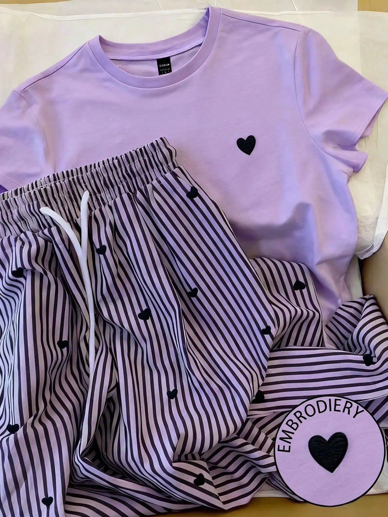 INAWLY Women's Heart Print Round Neck Short Sleeve T-Shirt And Drawstring Waist Striped Pants Casual Suit